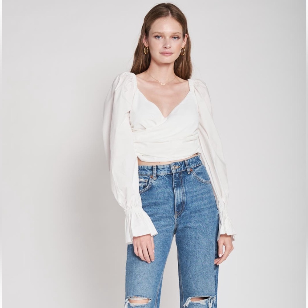 En Saison Mara Long Sleeve Crop Top
